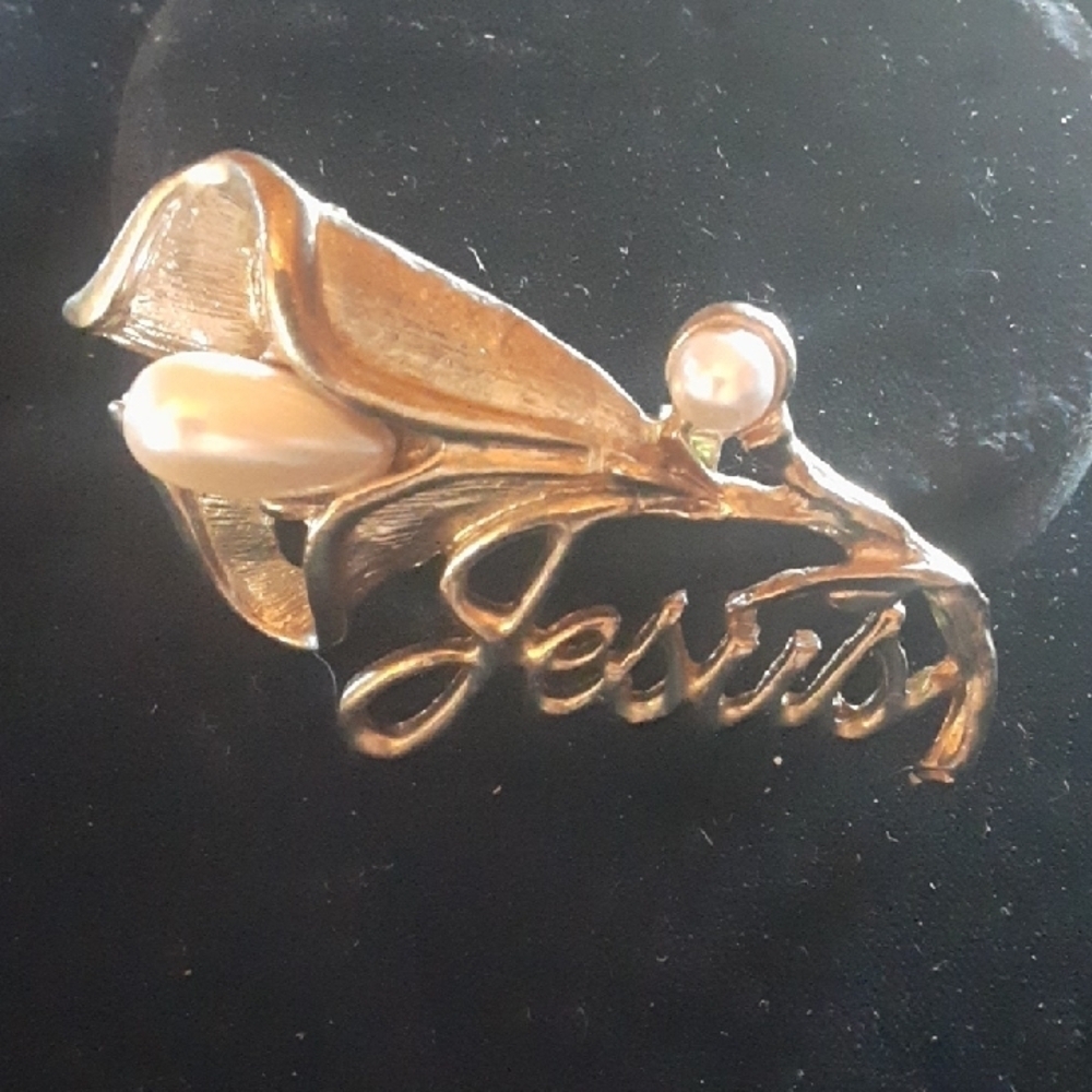 Gold Tone and Pearl Jesus Brooch